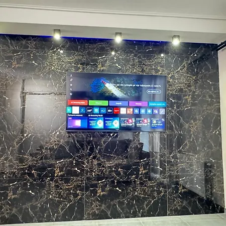 דירה Luxury Lounge טריקלה